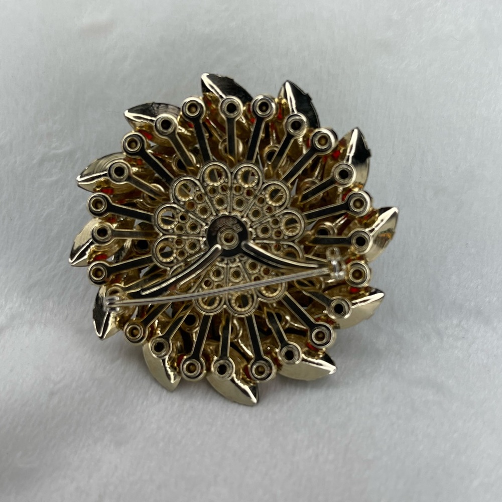 Vintage Floral Crystal Brooch - Picture 6 of 9